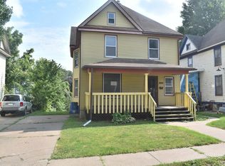 1005 Arlington Ct, Davenport, IA
