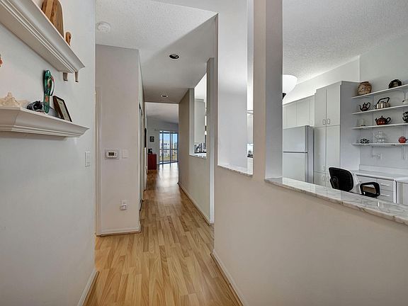 5th image of 7586 Granville Drive #408
