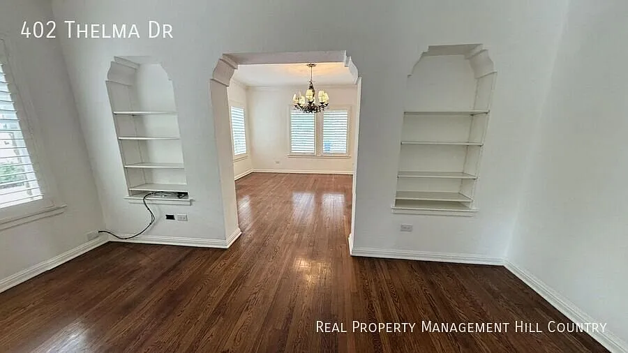 Coming soon!! Historic Elegance Meets Modern Living in the Heart of Olmos Park 4 Bed, 3.5 Bath — Photo 4