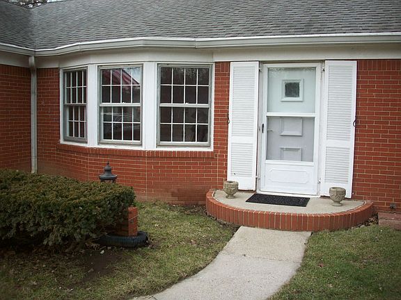 4th image of 3228 Van Tassel Dr