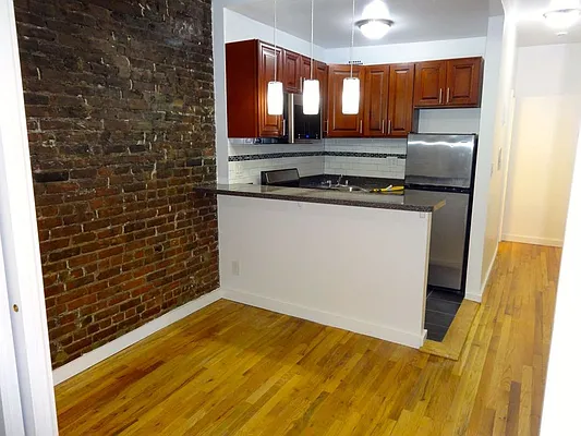 Rented by Steven Apuzzi LLC | media 18