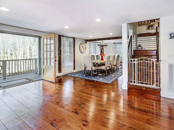 586 Nimham Rd Carmel Hamlet, NY (08 of 43).jpg