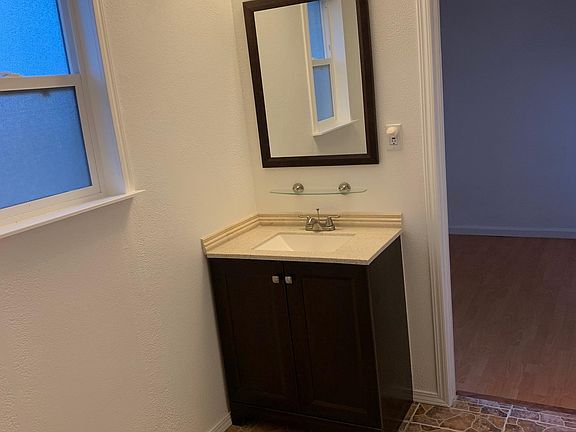 3rd image of 1251 Peach Ct #B