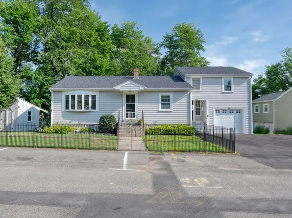22 Paul St, Dedham, MA 02026