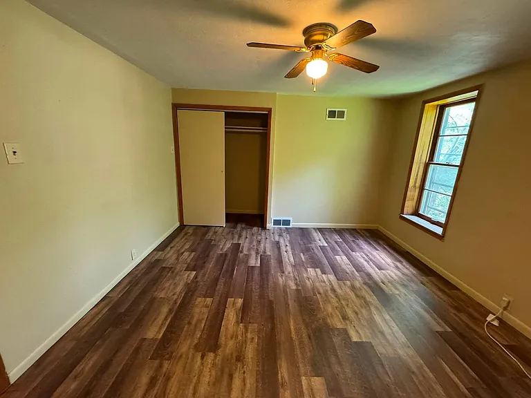 1701 Broadway St Hannibal — Photo 16