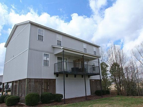 2nd image of 4960 Deveron St #A