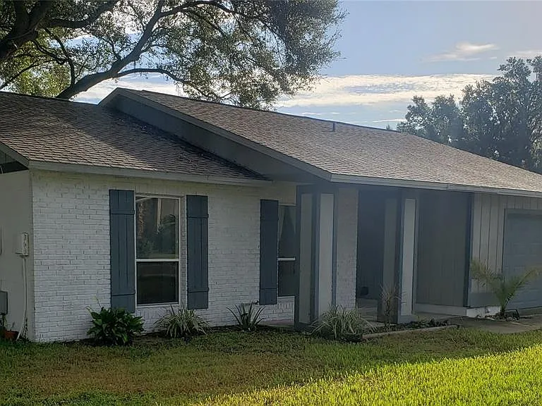 404 King Louis Ct — Photo 25