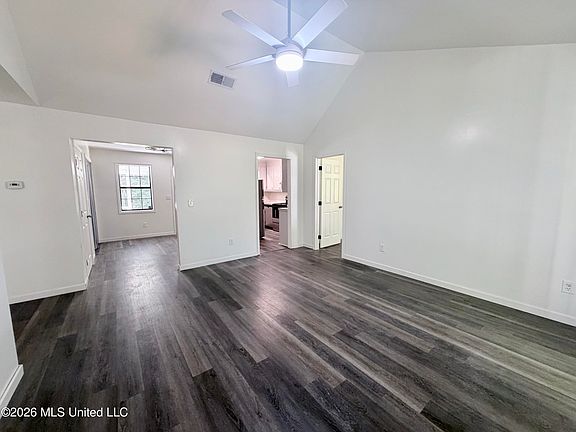 4th image of 260 Morrison Rd