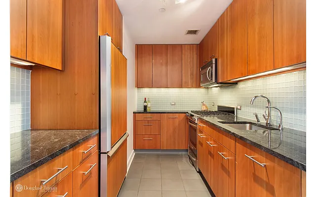 Rented by Douglas Elliman | media 30