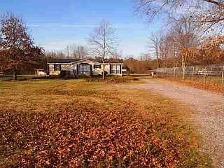 3rd image of 230 Parris Oliver Dr