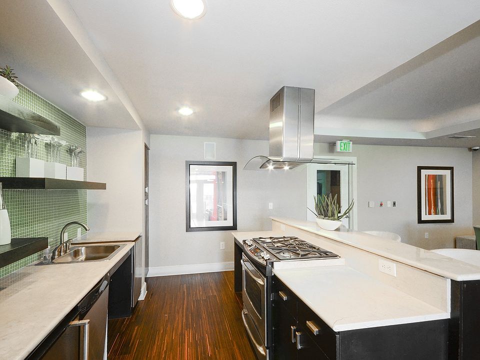 Demo Kitchen