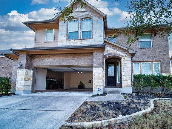 2nd image of 2608 Ravenwood Dr