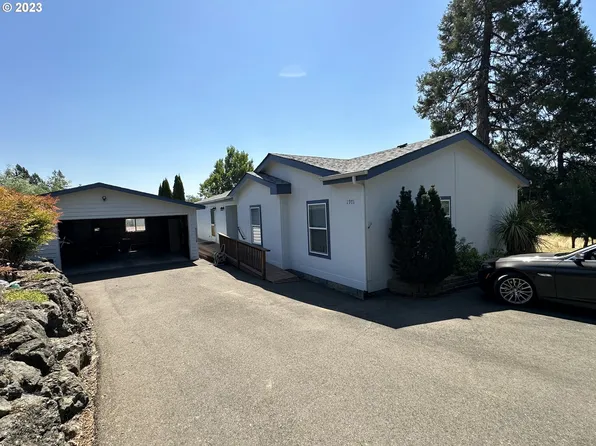 1971 E 6th Ave, Sutherlin, OR 97479