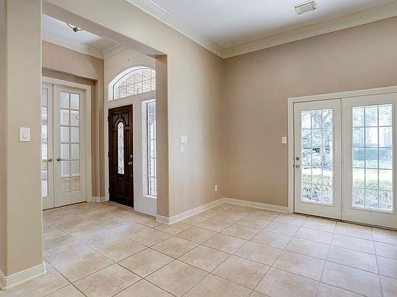 4th image of 11806 Legend Manor Dr