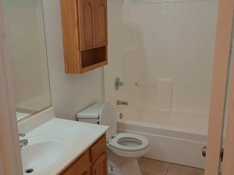 1161 E Avenida Isabela — Photo 13