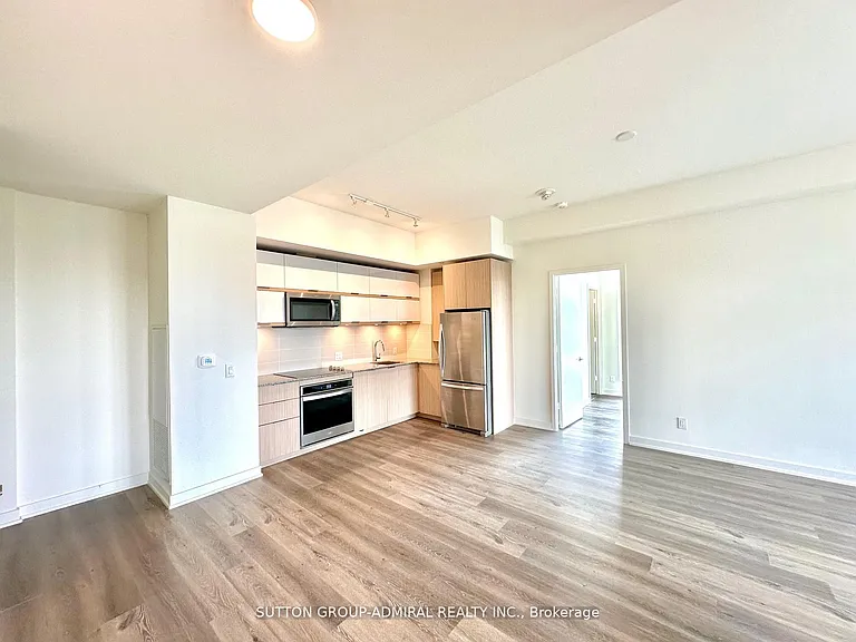 10 Deerlick Ct #302 — Photo 26
