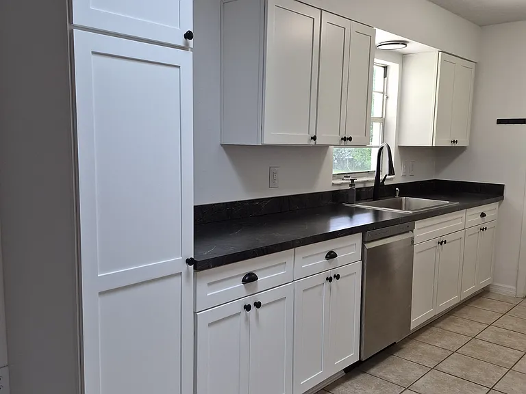 2956 Carriage Dr — Photo 9