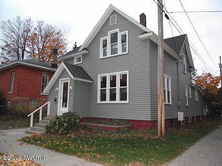2nd image of 406 S Lavinia St