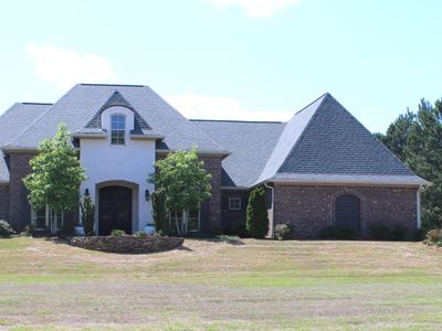 105 Old Stage Coach Ln, Canton, MS, 39046