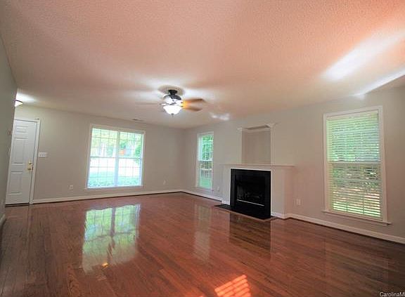 4th image of 2109 Brandywine Dr