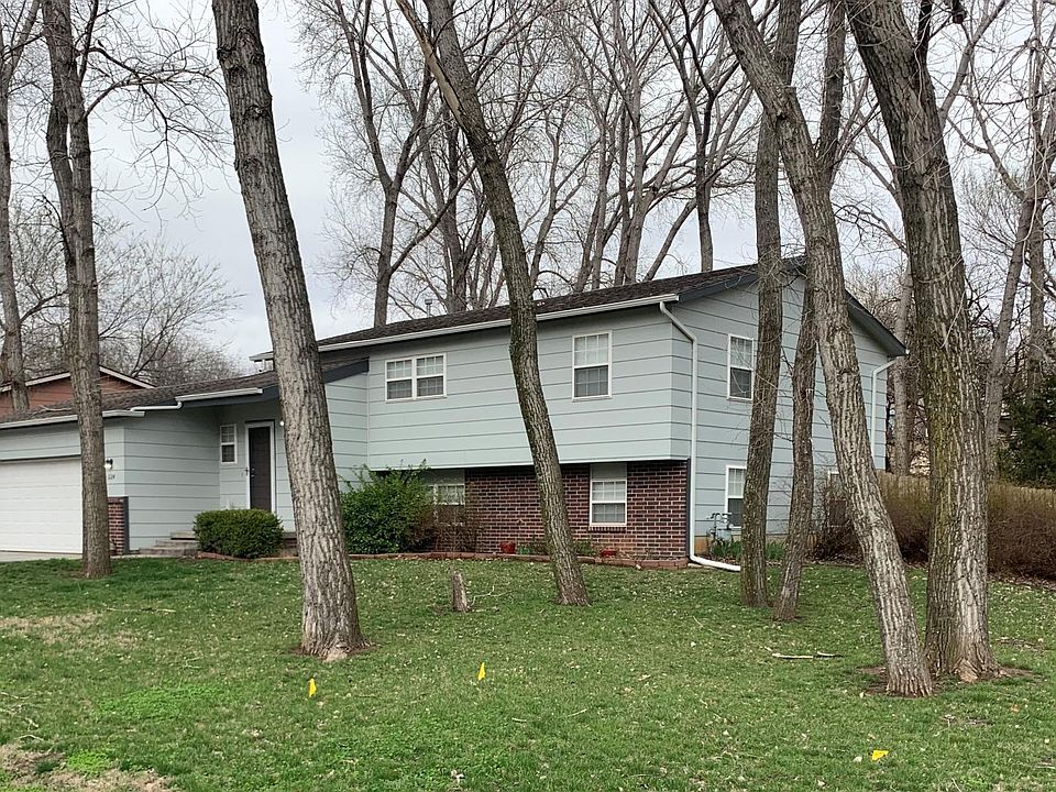 Mature Trees / Located on a cul-de-sac