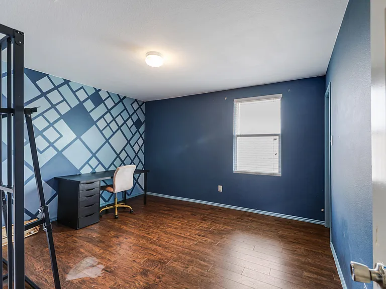 13262 Cleburne Dr — Photo 24