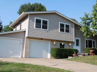 702 3rd St SE, Altoona, IA 50009