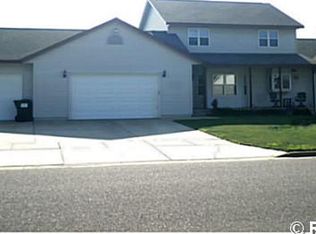913 Bluff View Cir, Chippewa Falls, WI 54729