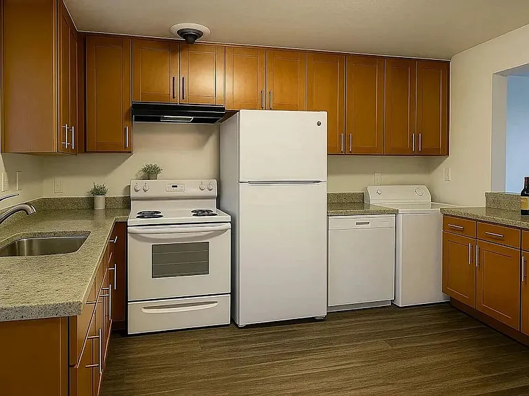 Cherry Creek Apartments — Photo 10