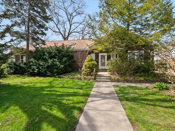 175 S Western Ave, Aurora, IL 60506