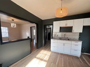 1171 21st St #2, Des Moines, IA 50311