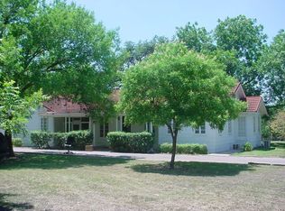 7227 Lamb Rd, San Antonio, TX 78240