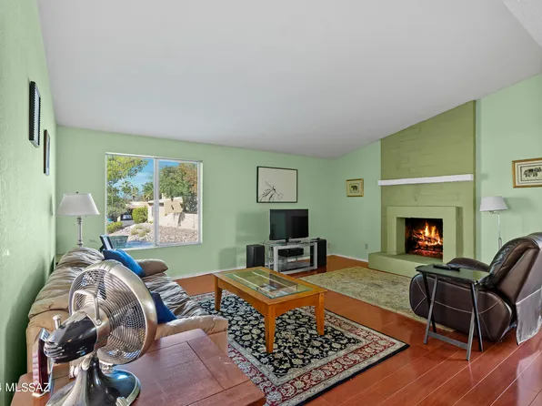 7080 E Calle Malaga, Tucson, AZ 85715