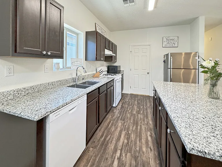 4774 Grizzly Peak Rd NE — Photo 8