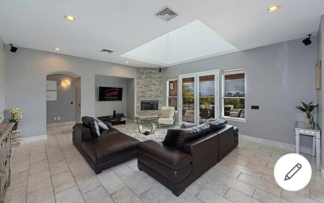6720 W Oakey Blvd — Photo 4
