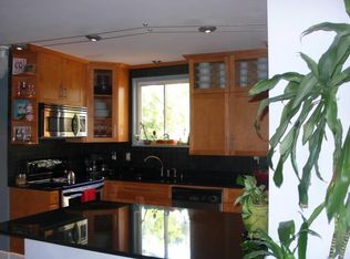208 E Taylor Run Pkwy, Alexandria, VA 22314
