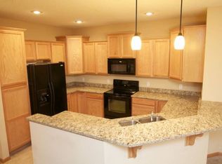 3429 125th Dr NE UNIT F, Blaine, MN 55449