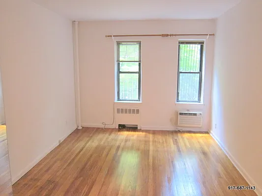 Rented by Chartwell Manhattan Realty | media 4