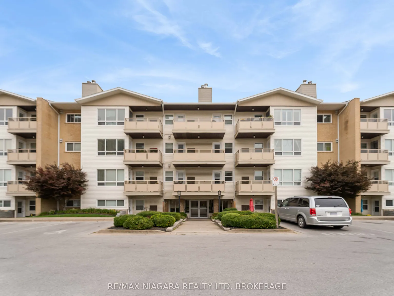 2 bed, $2,000 — Photo 1