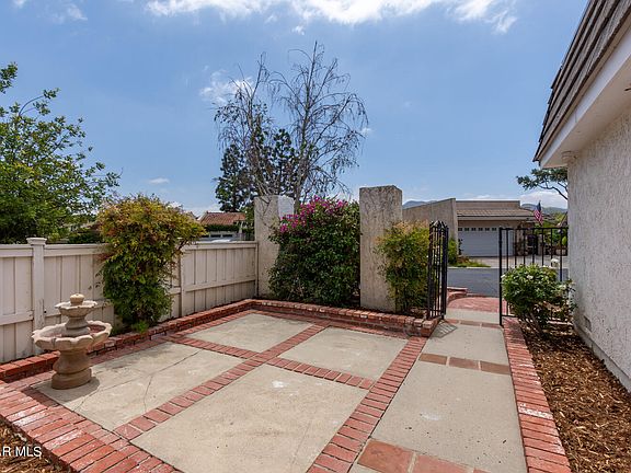 4th image of 2561 Northshore Ln