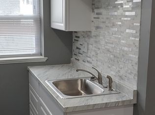 98 Touro St #4, Providence, RI 02904