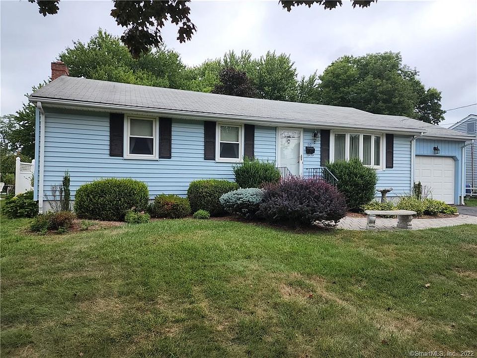 1st image of 60 Arrowhead Dr