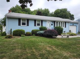 60 Arrowhead Dr, Newington, CT 06111
