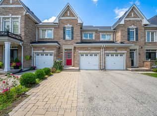 2437 Montagne Ave, Oakville, ON L6M0J5