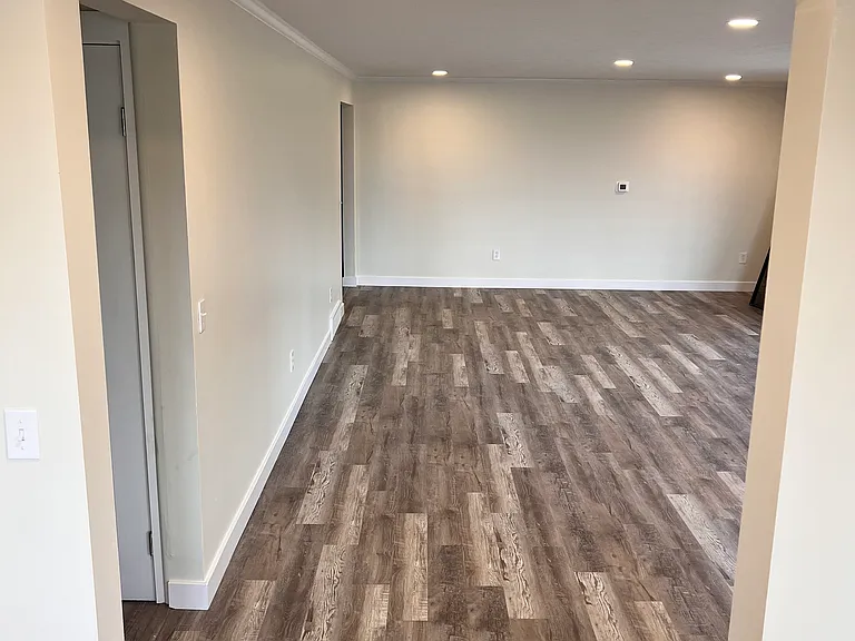 1754 Manitou Rd — Photo 2