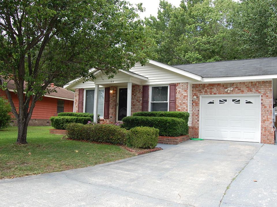 1st image of 133 Heather Dr