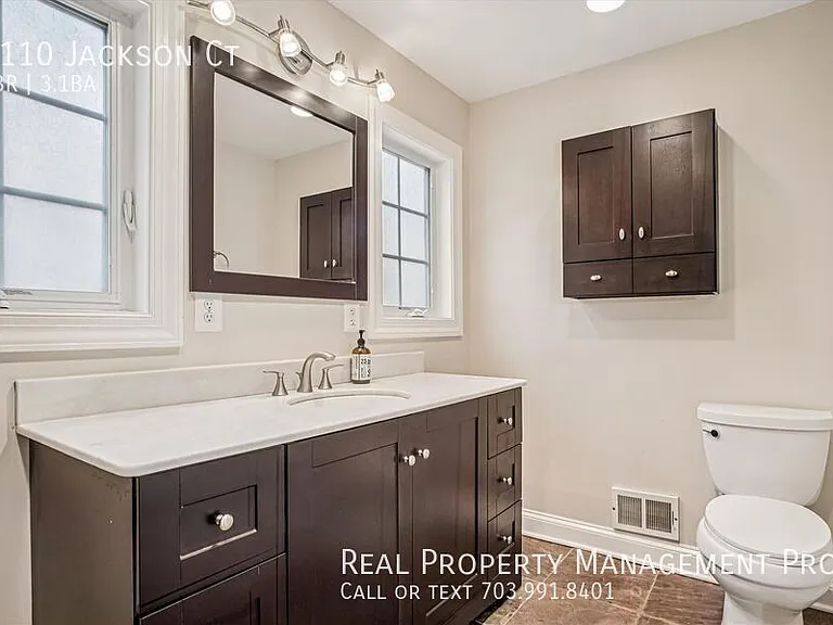 1110 Jackson Ct — Photo 14