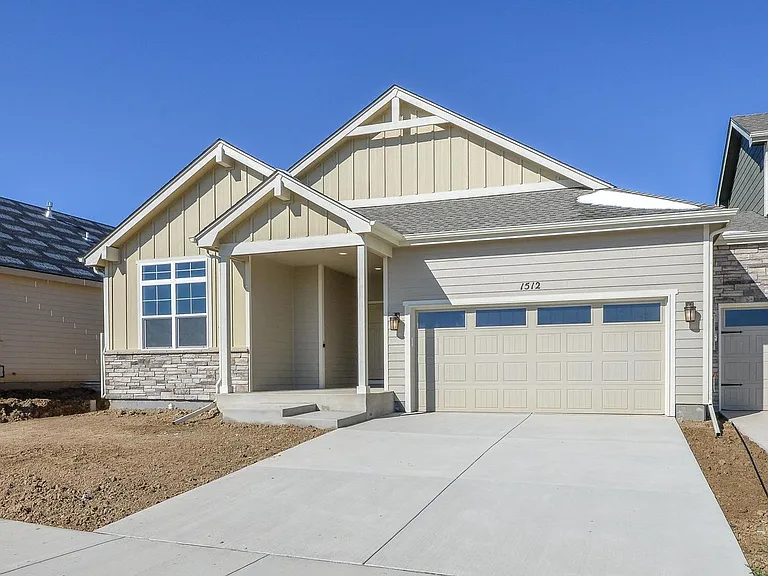 1618 Tundra Ave — Photo 1