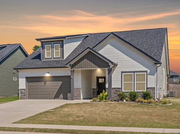 322 Crusaw Dr, Clarksville, TN 37043