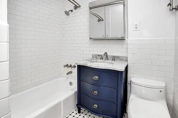 Rented by Douglas Elliman | media 6